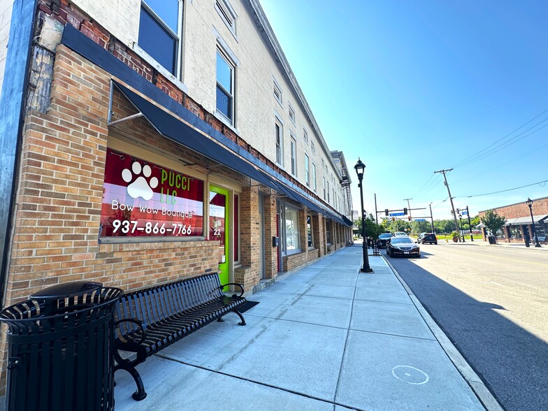 More Photos Of 1-17 E Central Ave, West Carrollton Storefront Retail Residential For Sale