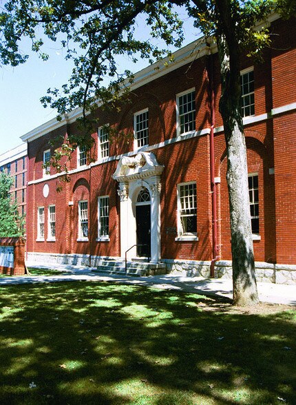 More Photos Of 675 Seminole Ave NE, Atlanta Office For Sale