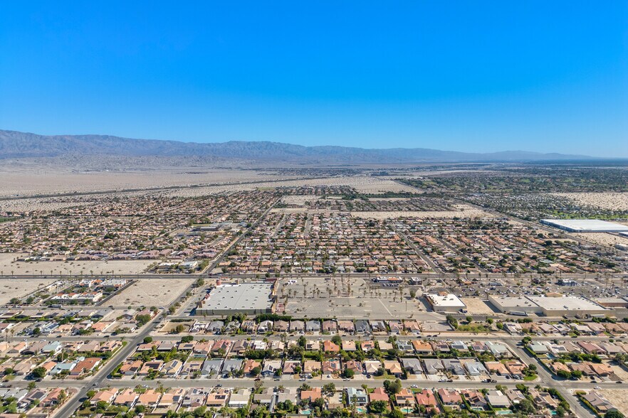 More Photos Of 31033 Date Palm Dr, Cathedral City Storefront For Sale