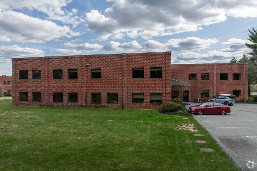 More Photos Of 20 Winter St, Pembroke Office For Sale