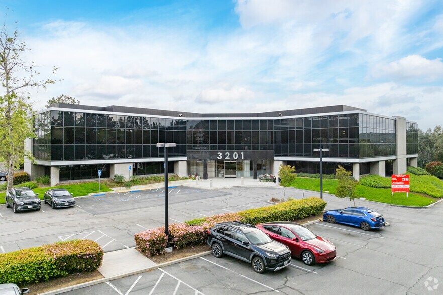 Primary Photo Of 3201 Temple Ave, Pomona Office For Lease