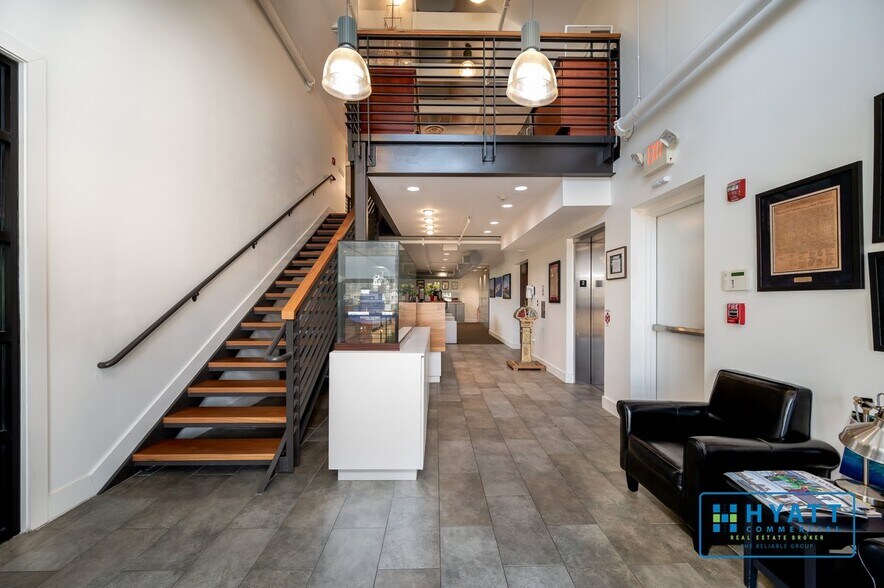 More Photos Of 130 Severn Ave, Annapolis Office For Sale