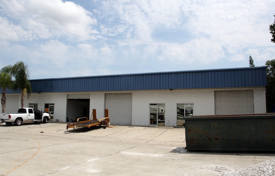 More Photos Of 8207-8265 Causeway Blvd, Tampa Manufacturing For Lease