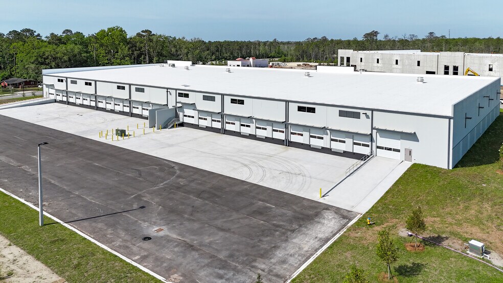 More Photos Of 100 Wildworks Ave, Yulee Unknown For Lease