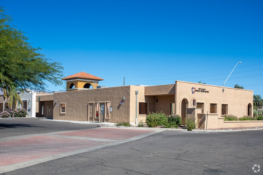 More Photos Of 899 N Wilmot Rd, Tucson Unknown For Sale