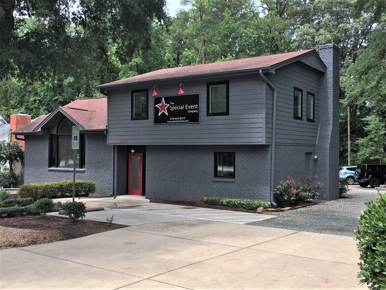 More Photos Of 1223 Walnut St, Cary Office For Lease