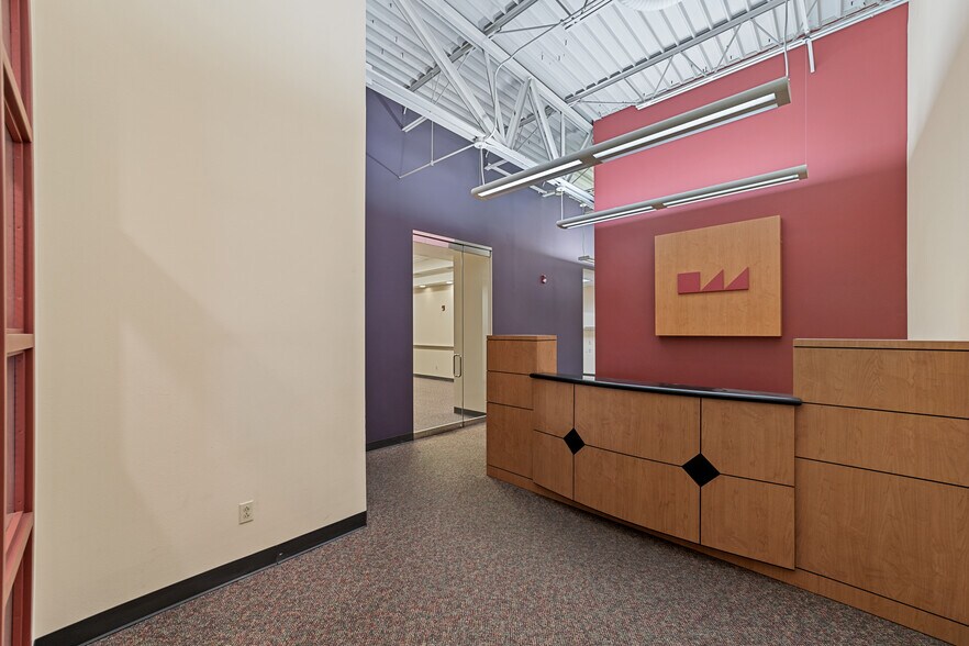 More Photos Of 12950 Country Pky, San Antonio Office For Lease