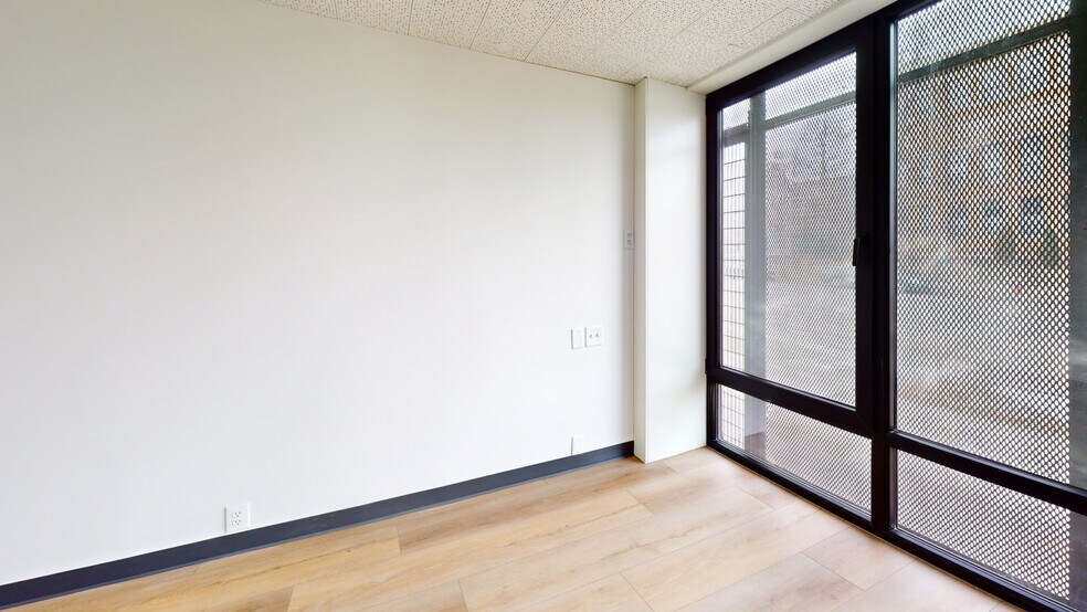 More Photos Of 2853 Park Ave, Minneapolis Office For Lease
