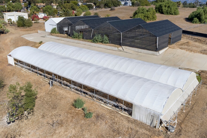 More Photos Of 1881 Fuerte St, Fallbrook Garden Center For Sale