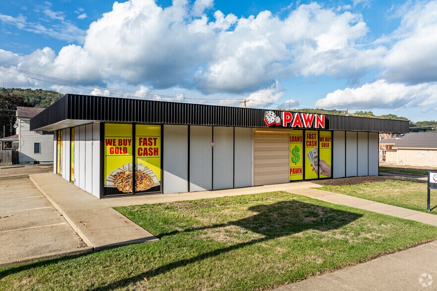 Primary Photo Of 226 Washington St, Newell Bank For Sale