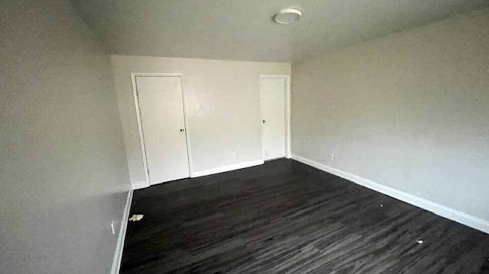 More Photos Of 2109 Harrison Ave, Cincinnati Apartments For Sale