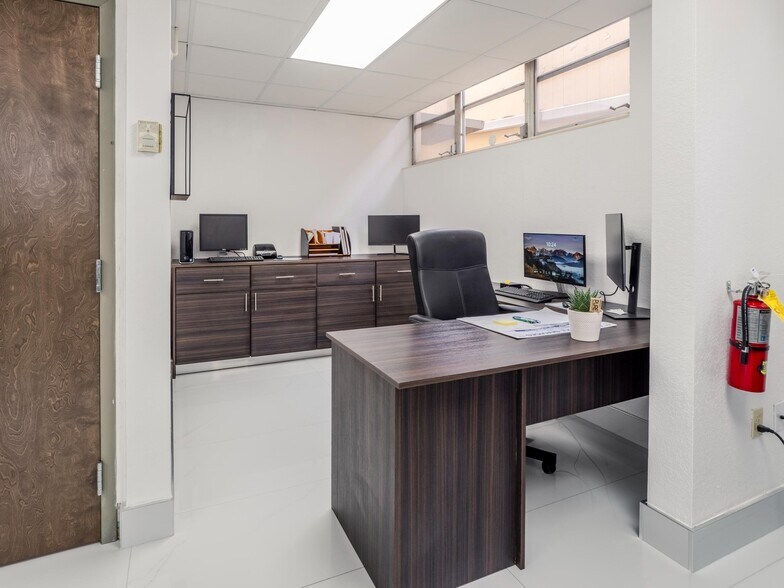 More Photos Of 1880 NE 163rd St, North Miami Beach Medical For Sale
