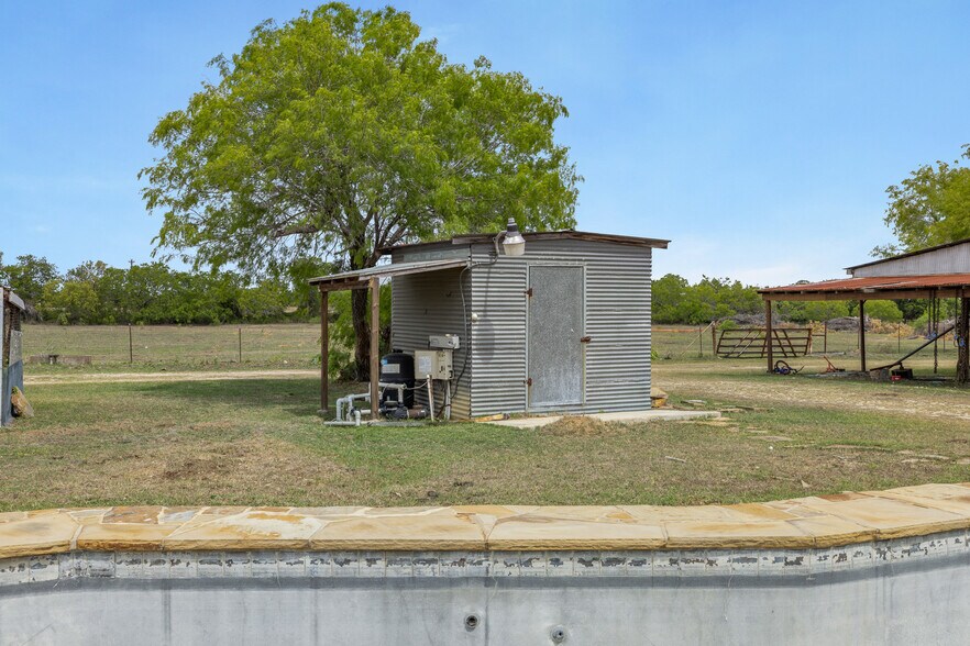 More Photos Of 9765 State Park Rd, Lockhart Land For Sale