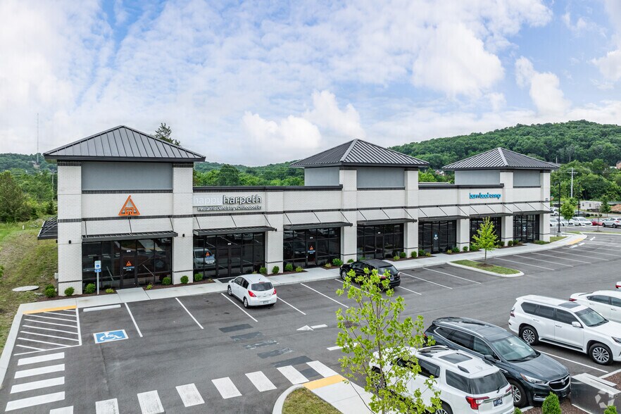 More Photos Of 860 Medical Park, Smyrna Flex For Lease