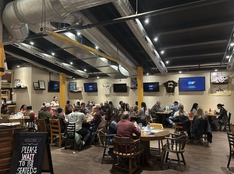 More Photos Of 201 E Custer St, Laramie Restaurant For Sale