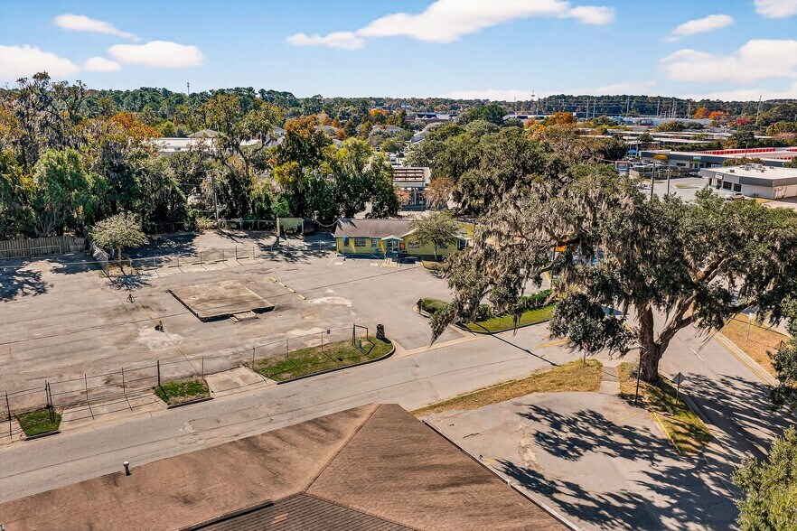 More Photos Of 9602 White Bluff Rd, Savannah Convenience Store For Sale
