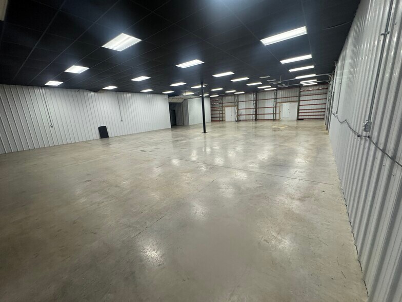 More Photos Of 3178 US-127 Hwy, Liberty Industrial For Lease