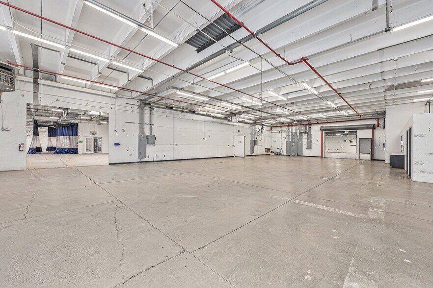 More Photos Of 1475 S Acoma St, Denver Warehouse For Lease