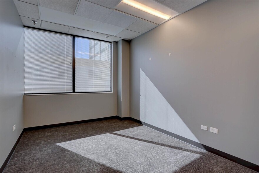More Photos Of 140 E 19th Ave, Denver Office For Sale