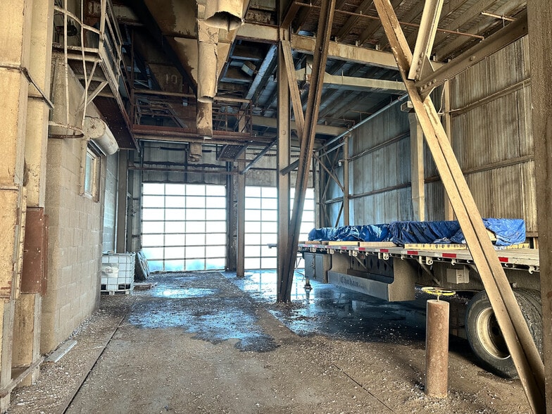 More Photos Of 1903 121 Av NE, Edmonton Warehouse For Sale