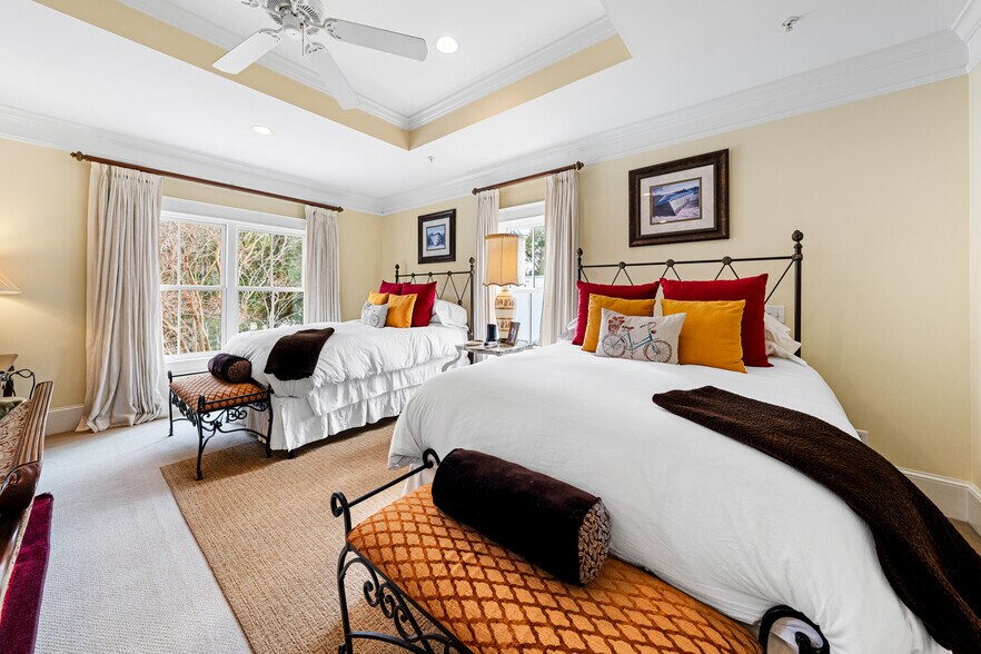 More Photos Of 202 S Mobile St, Fairhope Hospitality For Sale