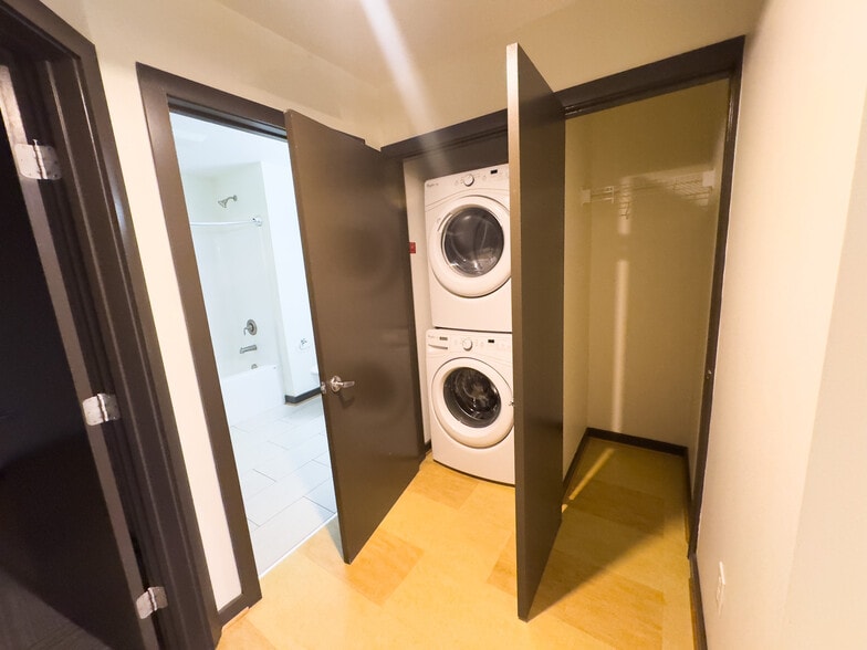 More Photos Of 110 Campbell Ave SW, Roanoke Apartments For Sale