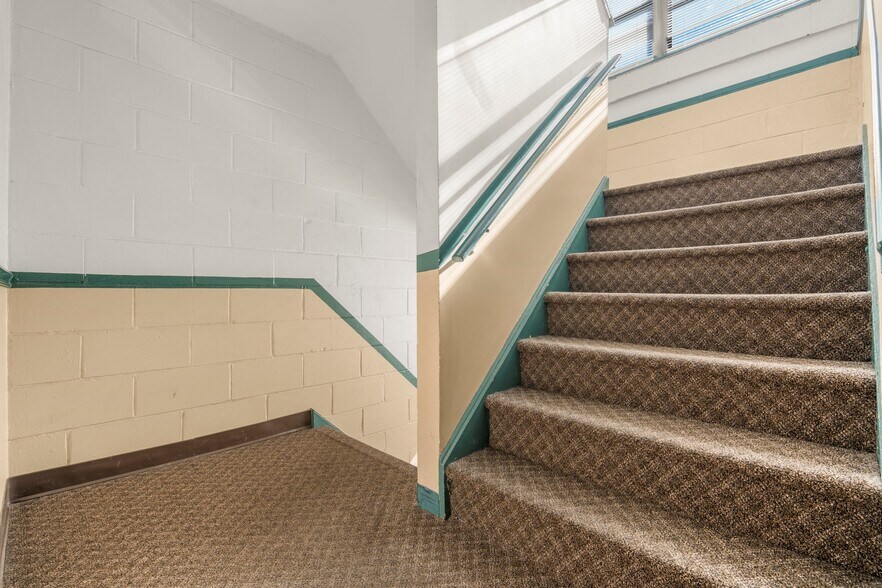 More Photos Of 832 Atlantic St, Bridgeport Apartments For Sale