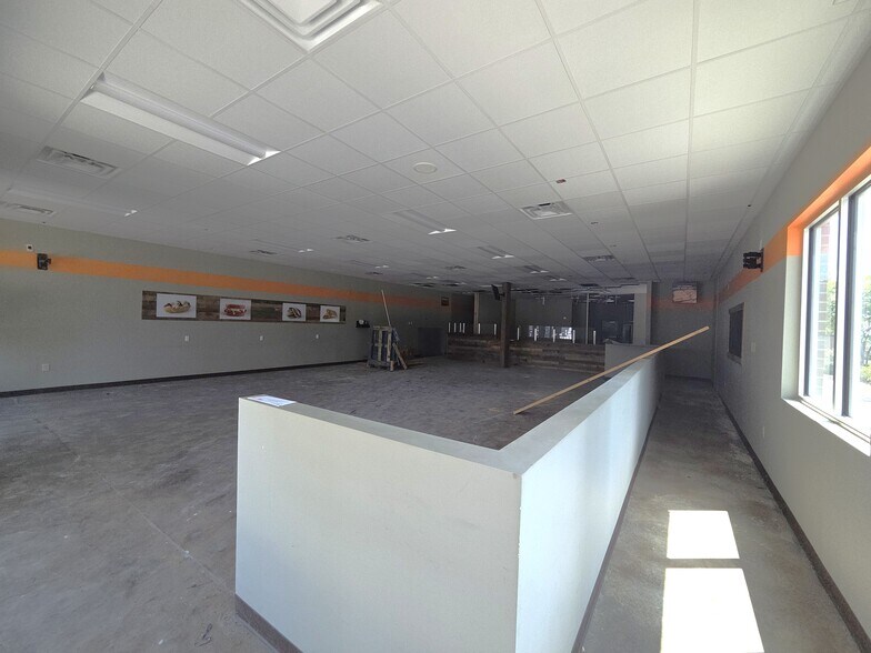 More Photos Of 1530 Mercer University Dr, Macon-Bibb Storefront Retail Office For Lease