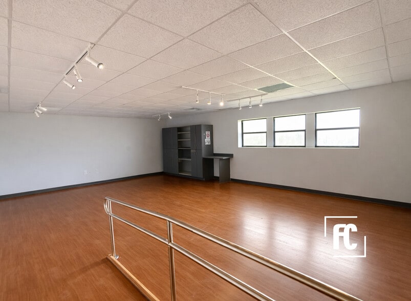 More Photos Of 835 SE Osceola St, Stuart Office Residential For Sale