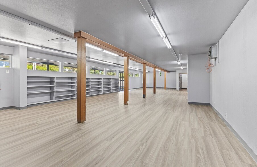 More Photos Of 67552 East Bay Rd, North Bend Storefront Retail Residential For Sale