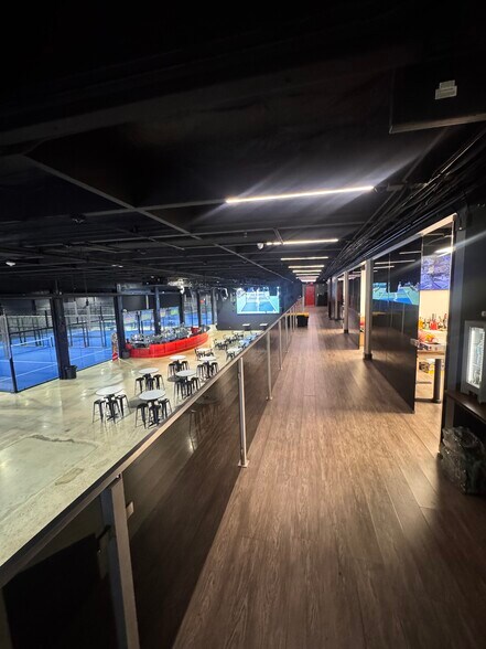 More Photos Of 1360 NW 88th Ave, Doral Bar For Sale