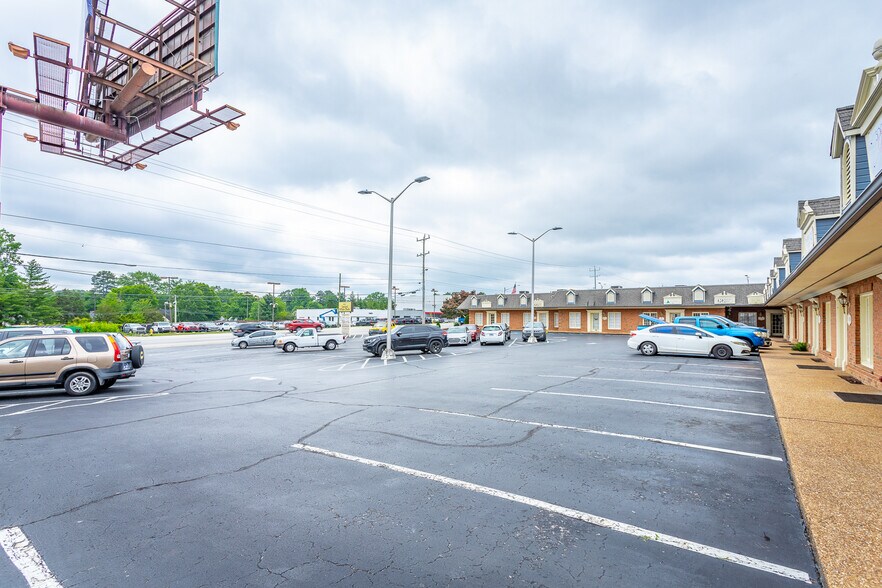 More Photos Of 5811 Lee Hwy, Chattanooga Medical For Lease
