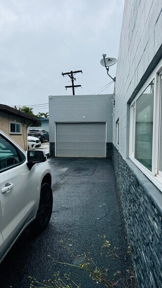 More Photos Of 410 Vista Village Dr, Vista Freestanding For Lease