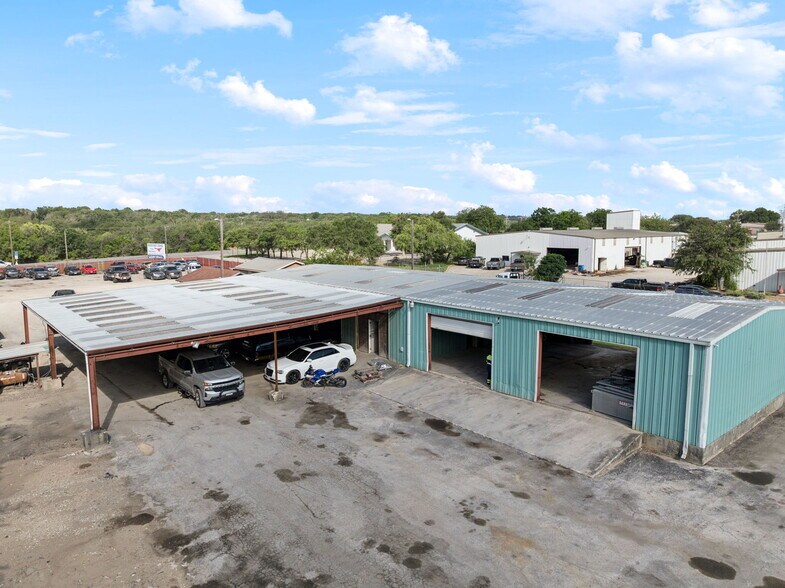 More Photos Of 100 Pecan Dr, Schertz Service For Sale