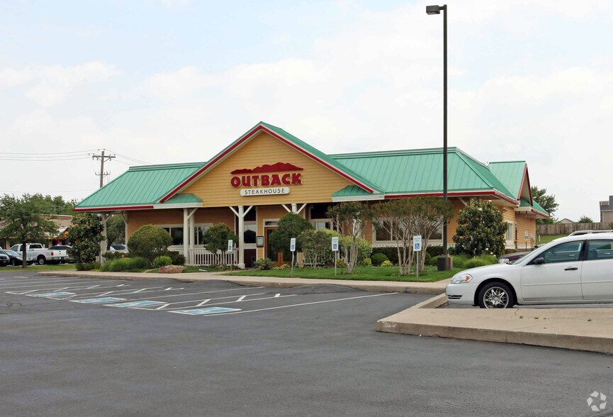 More Photos Of 3600 S Broadway Ext, Edmond Restaurant For Sale