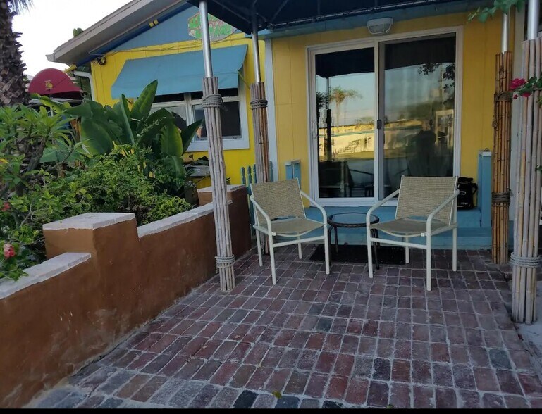 More Photos Of 638-644 Mandalay Ave, Clearwater Apartments For Sale