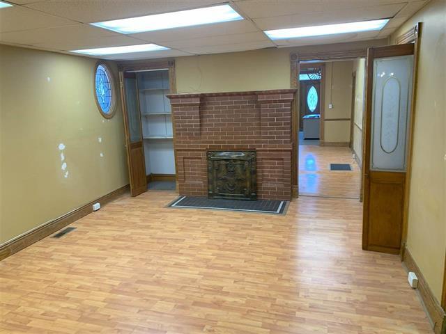 More Photos Of 224 S 5th St, Richmond Medical For Sale