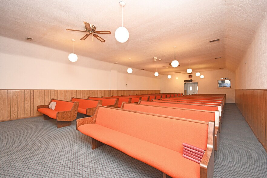 More Photos Of 1810 North Blvd, Fairborn Lodge Meeting Hall For Sale