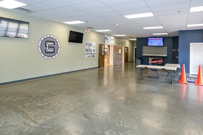 More Photos Of 4100 AL Highway 69, Guntersville Sports And Entertainment For Sale