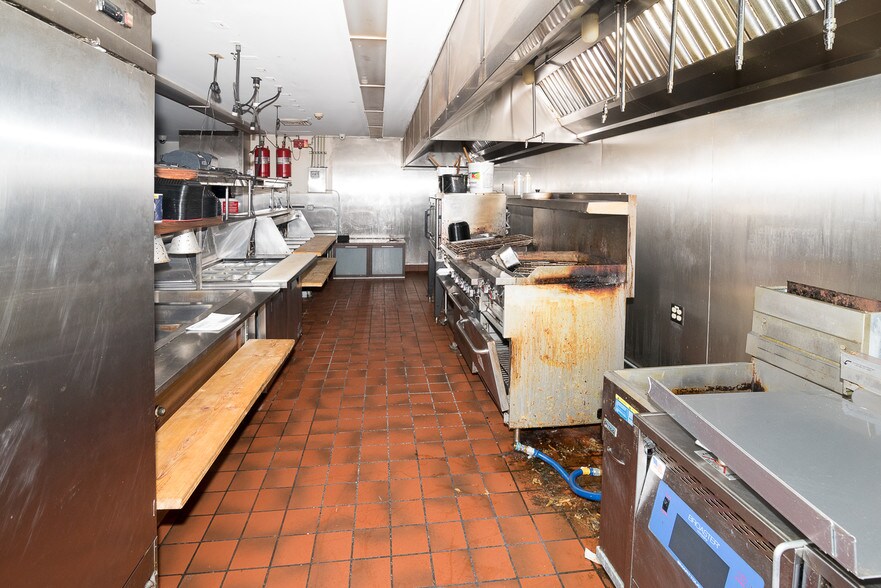 More Photos Of 2360 Pulaski Hwy, North East Restaurant For Sale