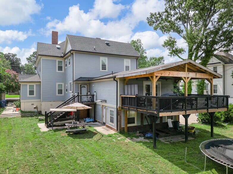 More Photos Of 515 N Main St, Woodruff Specialty For Sale