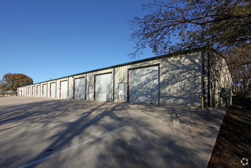 More Photos Of 3733 E University Dr, McKinney Unknown For Lease