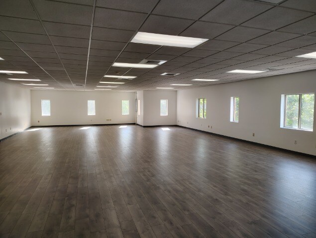 More Photos Of 250 Dominion Dr, Morrisville Office For Sale