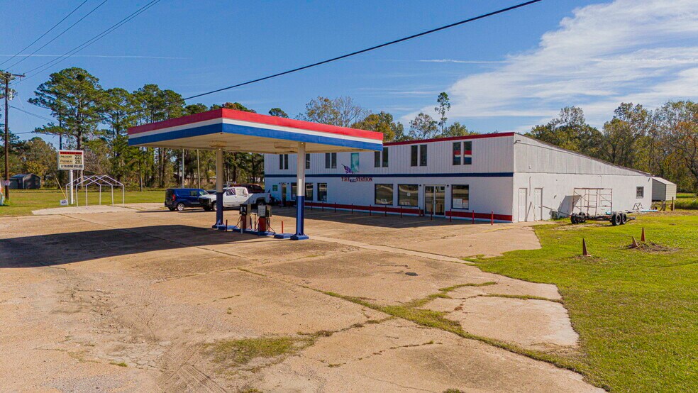 More Photos Of 9510 US Highway 190 E, Pointblank Convenience Store For Sale