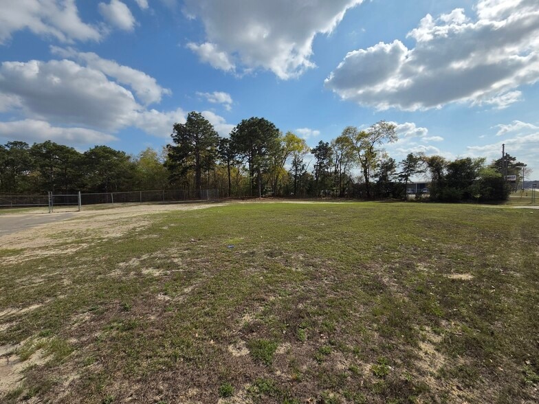 More Photos Of 3119 Camden Rd, Fayetteville Office For Lease