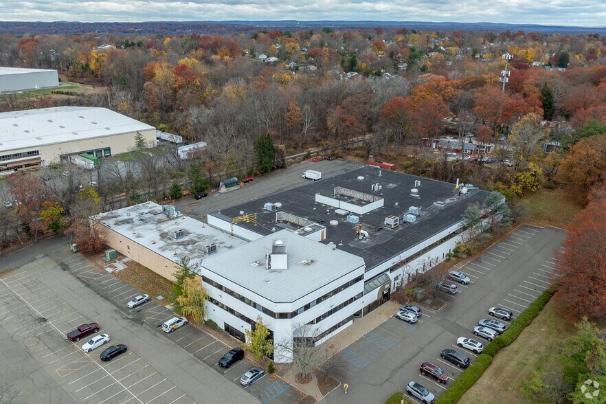 More Photos Of 560 Rt 303, Orangeburg Light Manufacturing For Lease