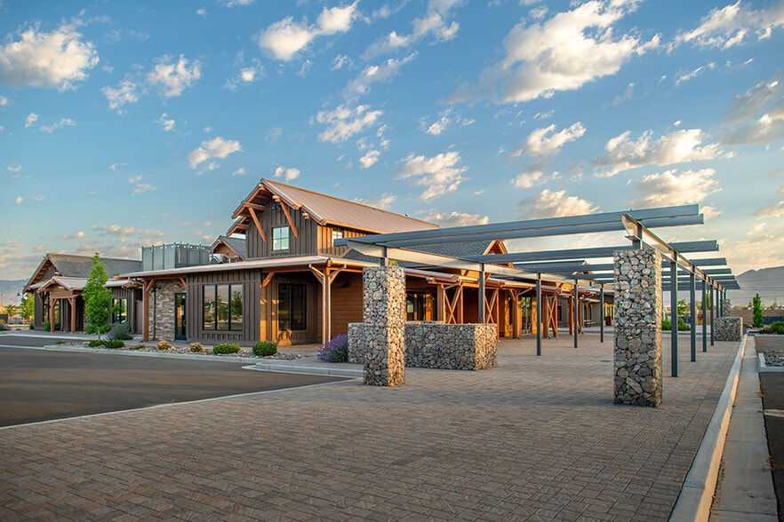 More Photos Of 1044 Inglewood Dr, Fernley Unknown For Lease