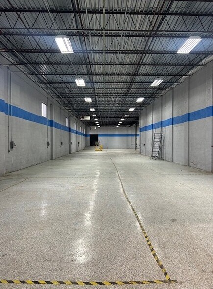 Primary Photo Of 356-362 Getty Ave, Clifton Warehouse For Lease