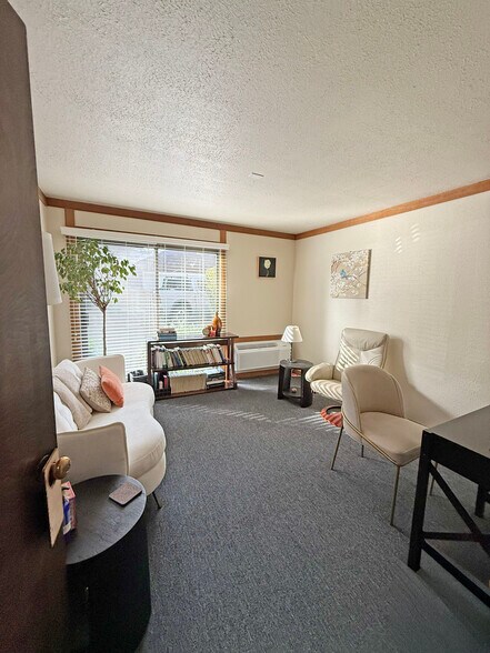 More Photos Of 1025 5th St, Novato Office For Sale