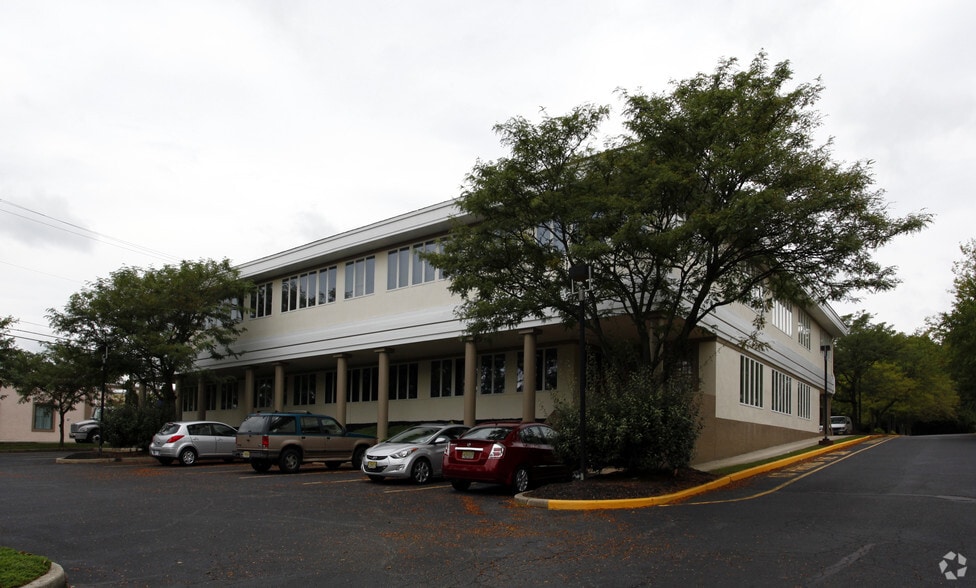 Primary Photo Of 875 N Kings Hwy, Deptford Township Office For Lease